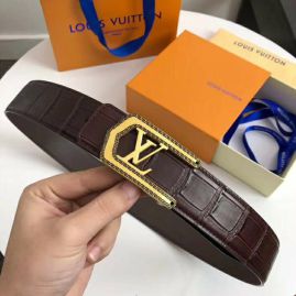 Picture of LV Belts _SKULVBelt38mmX100-125cm7D486031